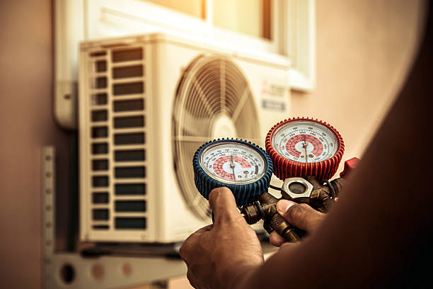 Professional Hvac technician working in Centralia, TX